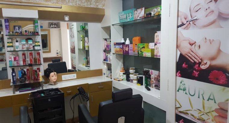 Aura Beauty Parlor